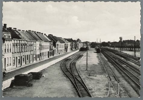 afbeelding gentbrugge robert rinskopflaan met zicht op spoorweg bekijken stad gent gent