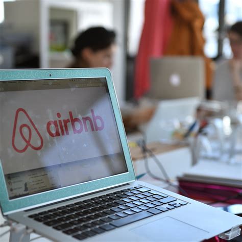 airbnb annonce le plafonnement des locations dans le centre de paris