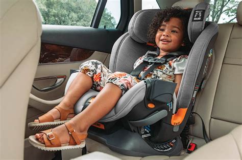 chicco onefit    car seat  facing