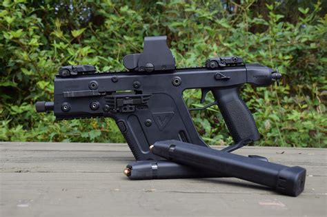 hands     mm kriss vector  big  east outdoorhub