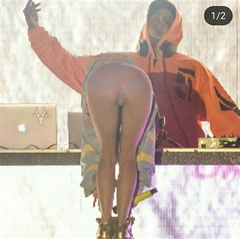 yolandi visser nude pussy ass on the stage scandal planet