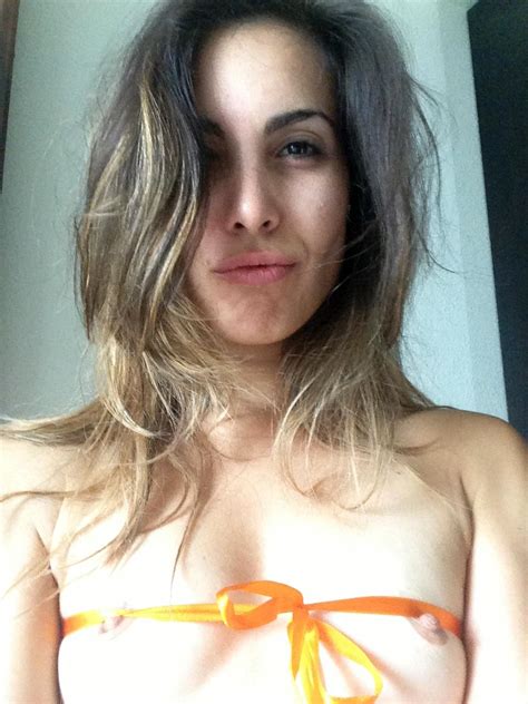Actress Carly Pope Nude Leaked Pics — Suits Star Showed
