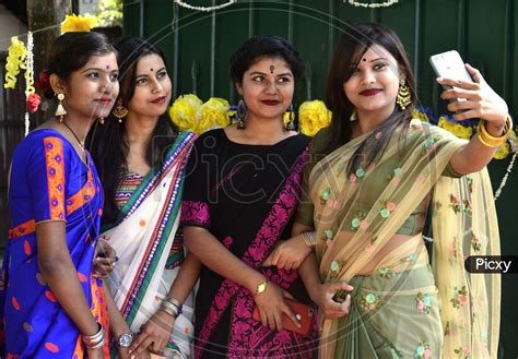 Saraswati Puja 2021 Beautiful Girls From Assam