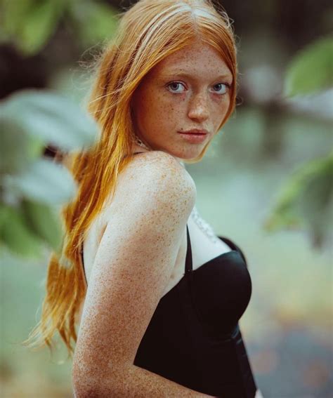 pin by michael kelly on ginger snaps red hair redheads hottest redheads