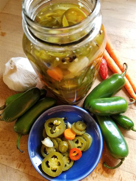pickled jalapenos  simple easy  eat  heat