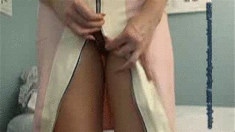 Fetish Sex Latex Nurse Gives Herself A Pelvic Exam With Speculum