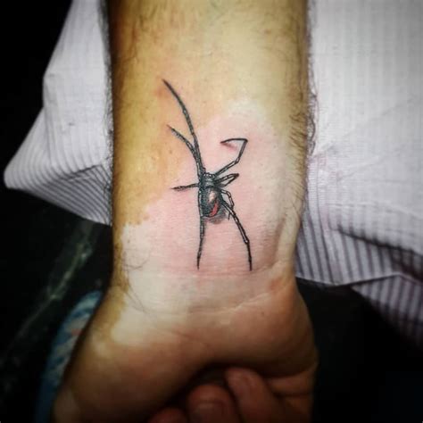 122 Best Small Tattoos in 2021 - Small Tattoo Ideas for Men & Women