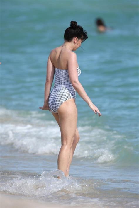 Daisy Lowe Swimsuit Thefappening