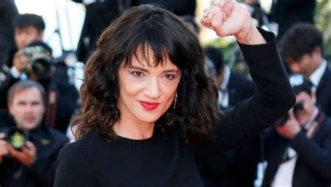 Us Private Messages Reveal Asia Argento Had Sex With