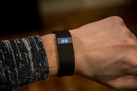 Nous Avons Testé Le Fitbit Charge Le Nouveau Bracelet Santé De