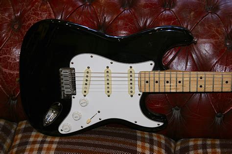 fender  usa  standard stratsold amp guitars macclesfield