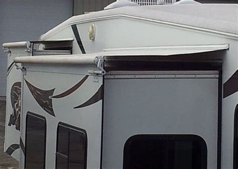 rv   awnings reviews buying guide   rv rv stuff camper awnings