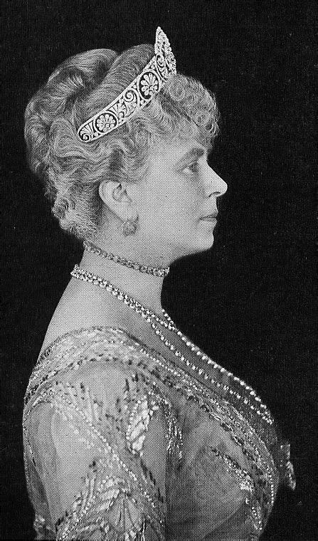 royal jewels   world message board  queen marys diamond bandeau tiara filigree