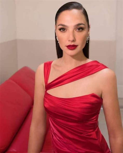 63 Gal Gadot Sexy Pictures Prove She Is A Goddess On Earth Cbg