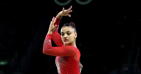 laurie hernandez wins silver on balance beam
