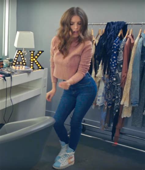 Anna Kendrick Rocking High Waisted Jeans Imgur