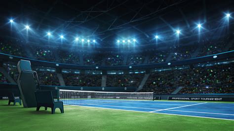 blauer tennisplatz und beleuchtete indoorarena mit fans blick auf die hofecke stockfoto und mehr