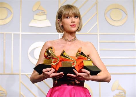 Celebrity Reactions To Taylor Swift S Grammys Speech 2016