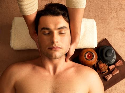 The Benefits Of Head Massage For Men Why Should They Get It Yes Madam