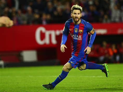 lionel messi rejects new barcelona deal and will see out his current