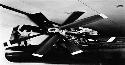 navys experimental  bladed contra rotating aircraft propeller    machineporn