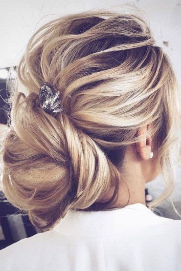 54 Cute Updo Hairstyles That Are Trendy For 2021 Cute Messy Updo