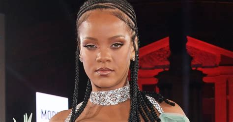 rihanna teased her new album with a hilarious meme hyping the anticipation