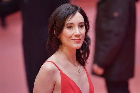 game of thrones actress sibel kekilli stands up against muslim haters on social media ibtimes