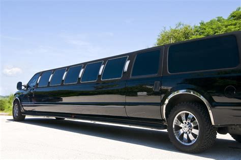 stretch limo   lap  luxury lets find  luxe beat magazine
