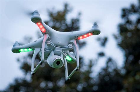 dji phantom  vision  parrot ardrone  drone examiner drones