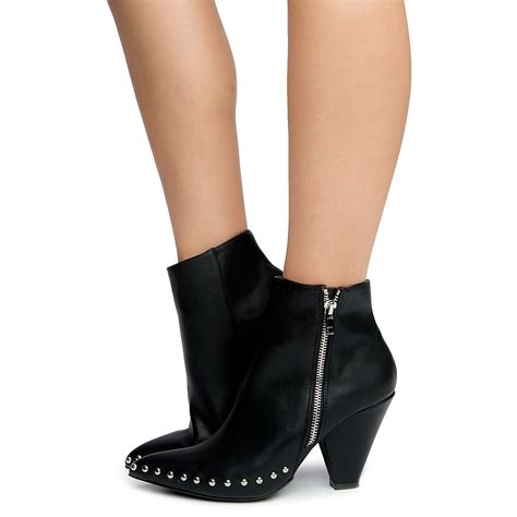Black Boots With Short Heel