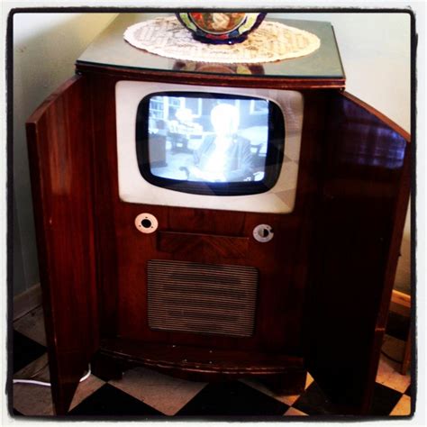 191 Best Images About Antique Tv Sets On Pinterest Screens Free