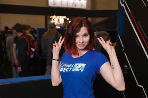 russian gaming festival has some pretty hot gamer girls 24 pics