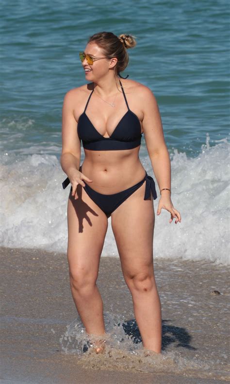 Iskra Lawrence In Bikini At A Beach In Miami 12 11 2017
