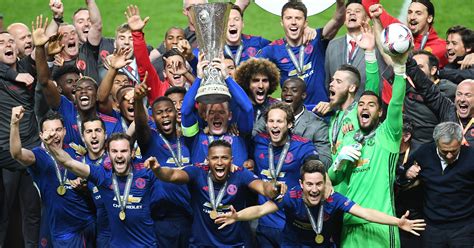manchester united beats ajax  europa league final qualifies  champions league