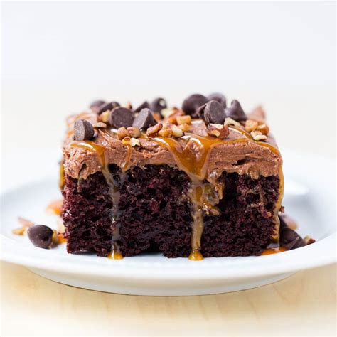 chocolate turtle poke cake recipes delicious cuisine