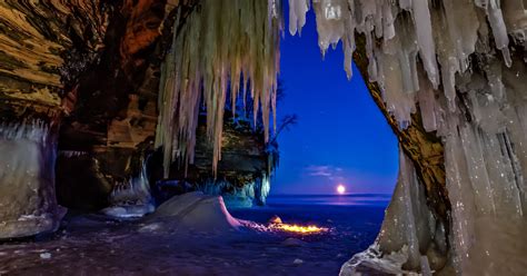 ice caves  apostle islands national lakeshore