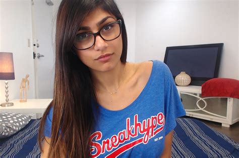 The Better Lesser Known Facts Of Mia Khalifa That Will Seriously Blow