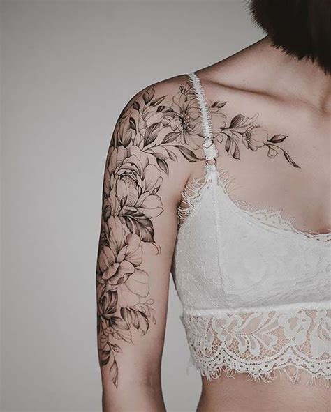 Share 76 Feminine Flower Tattoos Thtantai2