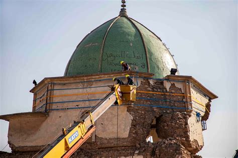 il sismografo iraqla grande moschea  al nuri risorgera nei cieli  mosul noura al kaabi