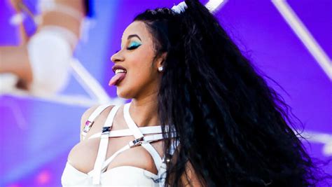 cardi b shows off her sexy dance moves one month after welcoming