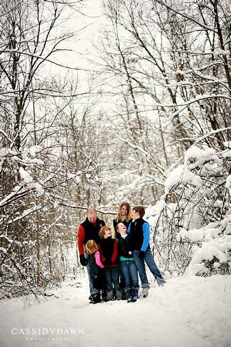 family photo  snow ideas photo family  winter family