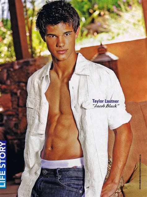 Ihwan Management Taylor Daniel Lautner S Dress Choices And Hot Wallpapers