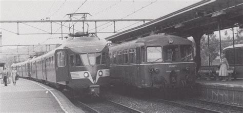 classic    dutch streamlined railcars