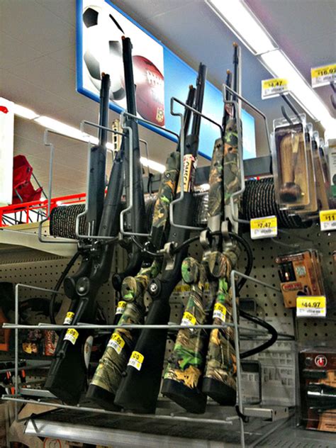 Walmart Vende Armas De Asalto Pero Prohíbe La Música Con