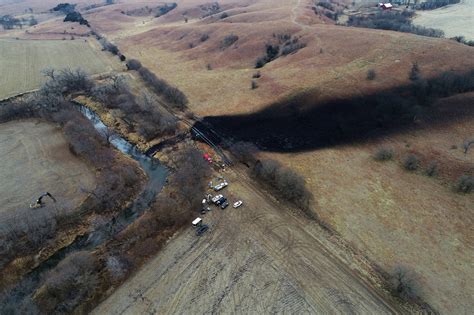 firm faulty weld pressure on pipe led to kansas oil spill
