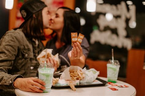 couple takes engagement photos at taco bell popsugar love and sex photo 4