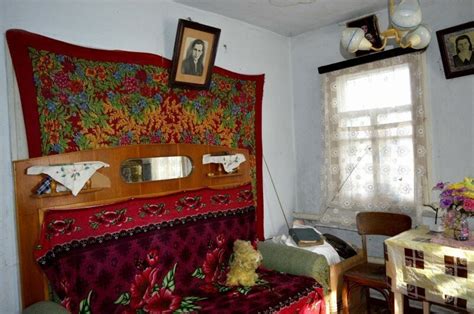 russian village interiors all made by babushkas english