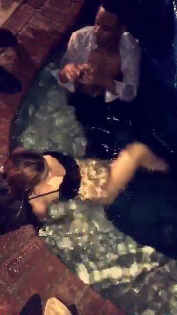 Bella Thorne Sexy 16 Photos 2 Videos 5 S Thefappening