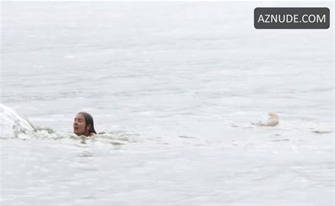 Kalina Stoimenova Bikini Scene In Lake Placid Vs Anaconda